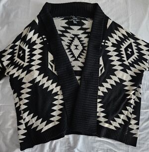Forever 21 Black and Cream Aztec Cardigan